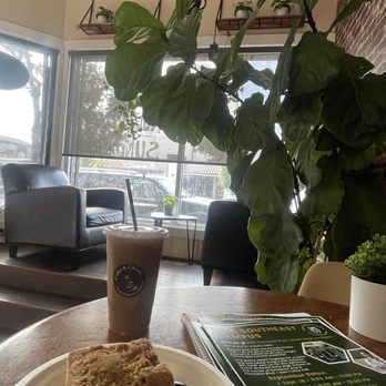 Coffee and Chisme - Americano and Coffee Cake - Coffee & Tea Near Me - South Gate, California Coffee and Chisme - Americano and Coffee Cake - Coffee & Tea Near Me - South Gate, California
