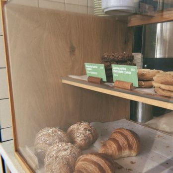 Blank Street Coffee - Display - Coffee & Tea Near Me - Brooklyn, New York Blank Street Coffee - Display - Coffee & Tea Near Me - Brooklyn, New York