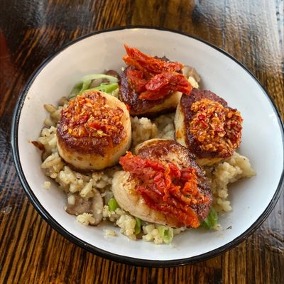 Pub Thirty Two by null