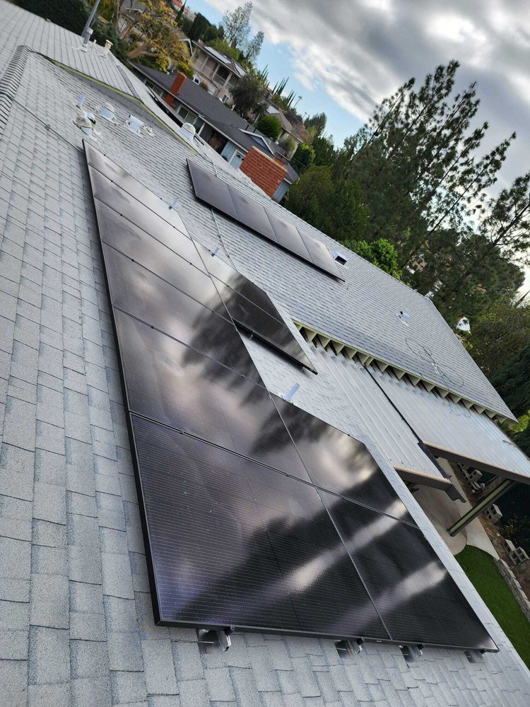 Slide of Sky Solar Pro