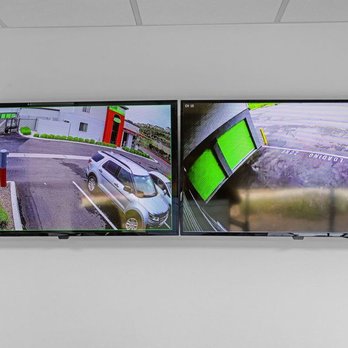 Extra Space Storage - Security Screens - Self Storage Near Me - Vista, California