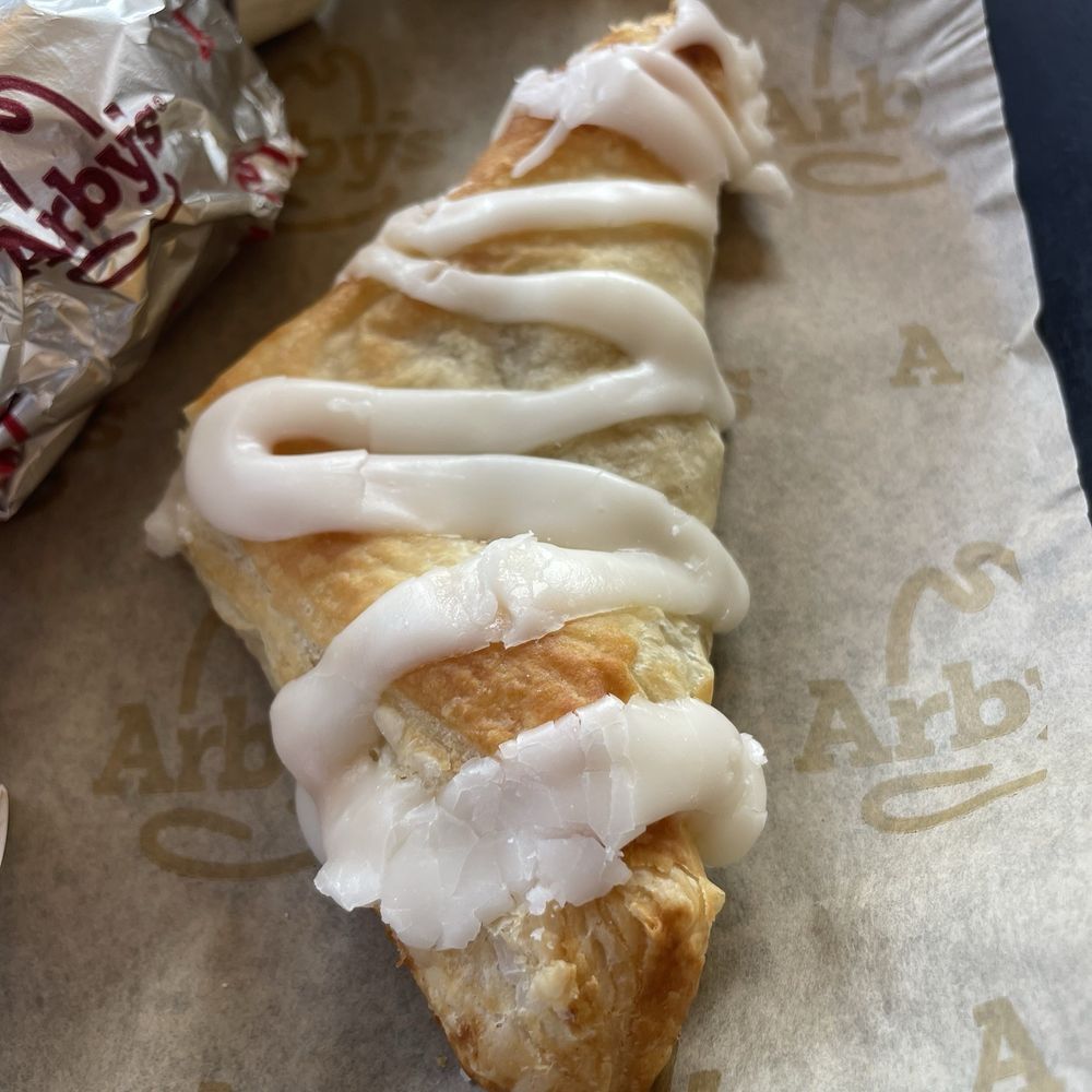 Arby's - Cherry turnover - Fast Food Near Me - Van Buren, Arkansas