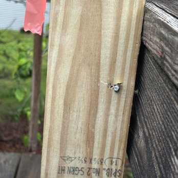 Pocono Prime Builders - Support pole held by 1 screw! - Roofing Near Me - Bethlehem, Pennsylvania Pocono Prime Builders - Support pole held by 1 screw! - Roofing Near Me - Bethlehem, Pennsylvania