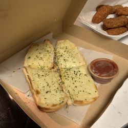 La-Pizzeria - Cheese Garlic Bread With Cheese