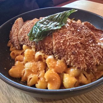 Little Ruby's Dallas - Spicy Vodka Pasta with Chicken - Australian Near Me - Dallas, Texas Little Ruby's Dallas - Spicy Vodka Pasta with Chicken - Australian Near Me - Dallas, Texas