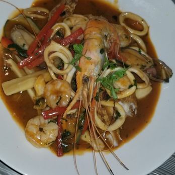 Aromas Del Peru - Peruvian Near Me - Miami, Florida Aromas Del Peru - Peruvian Near Me - Miami, Florida