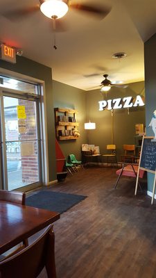 Famous Yeti's Pizza by null