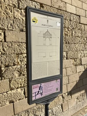 Porta Napoli by null