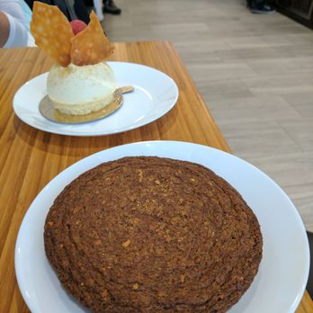 Chocorrant Patisserie & Cafe - Desserts Near Me - Edmonton, Alberta Chocorrant Patisserie & Cafe - Desserts Near Me - Edmonton, Alberta