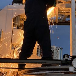 JLB Mobile Welding - Preparing  a carnival ride for a clean weld at the Georgia State Fair at the Atlanta Motor Speed!