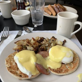 Alex's Restaurant - Eggs Egg Benedict and Challah Bread French toast. - Breakfast & Brunch Near Me - Poughkeepsie, New York