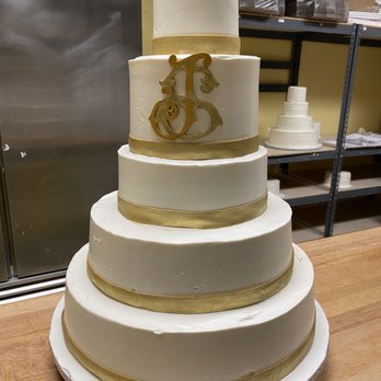 Dessert Designs - a three tiered wedding cake - Bakeries Near Me - Nashville, Tennessee