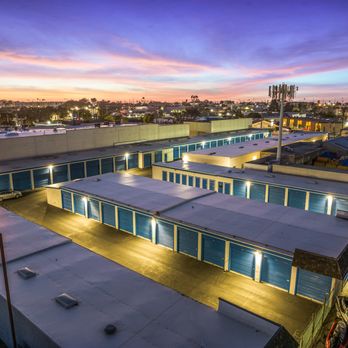 US Storage Centers - Exterior Units - Self Storage Near Me - Costa Mesa, California US Storage Centers - Exterior Units - Self Storage Near Me - Costa Mesa, California