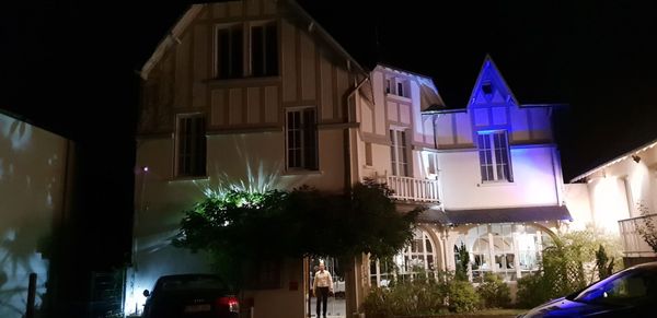 Logis Hôtel le Pavillon Bleu by null