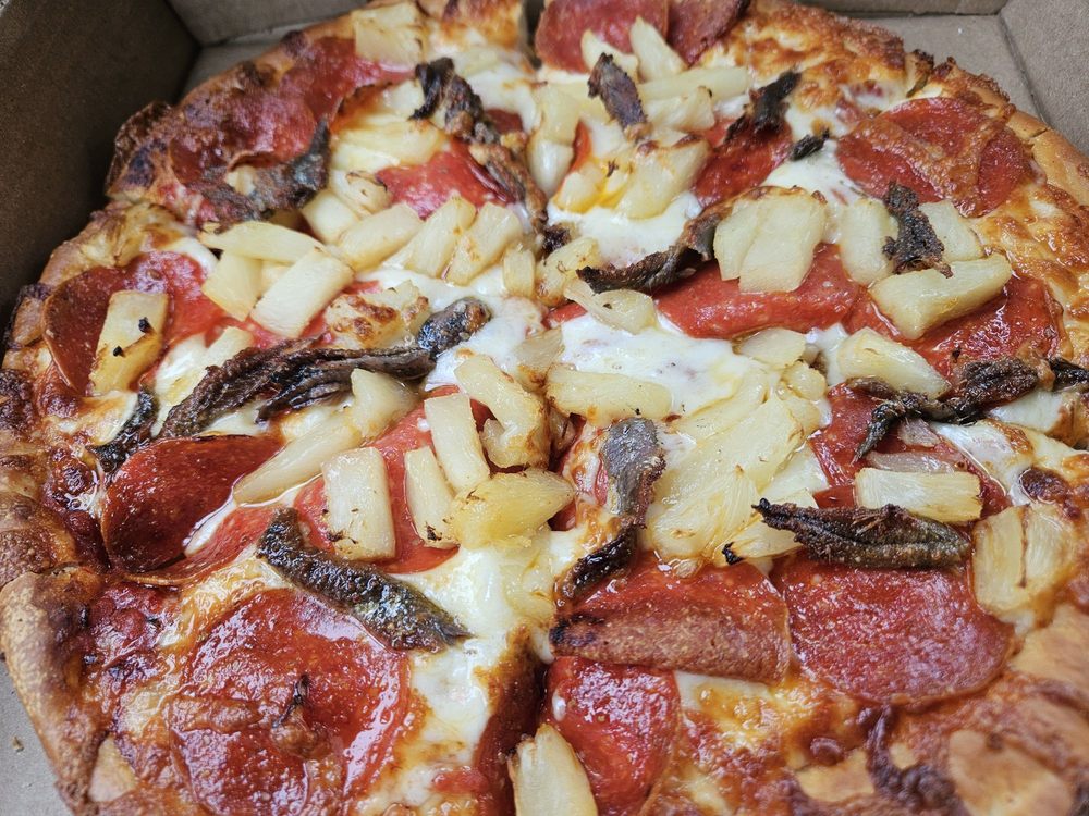 Northboro House of Pizza Logo