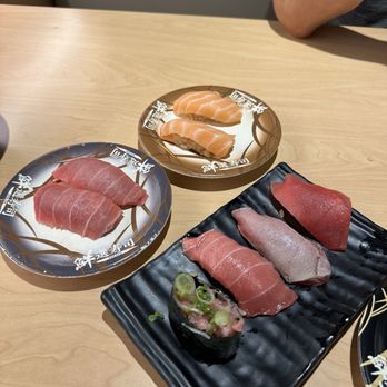 Waka Sakura - Conveyor Belt Sushi Near Me - Gardena, California