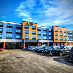 Holiday Inn Express & Suites Platteville - Holiday Inn Express & Suites Platteville, an IHG Hotel
55 S Elm St, Platteville, WI 53818