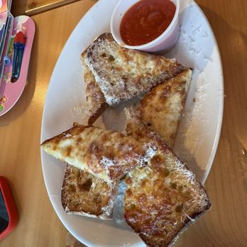 Dylan’s Pizzeria - Fresh backed garlic flatbread - Pizza Near Me - Port Aransas, Texas Dylan’s Pizzeria - Fresh backed garlic flatbread - Pizza Near Me - Port Aransas, Texas