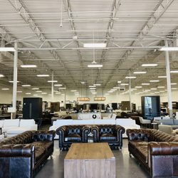 RH Outlet Chandler - Inside