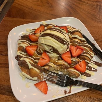 Halleez - Bubble waffle with Nutella - Desserts Near Me - Buffalo, New York Halleez - Bubble waffle with Nutella - Desserts Near Me - Buffalo, New York