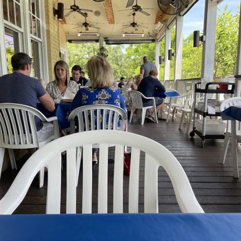 Keifer's Restaurant - Dining on the covered patio - Greek Near Me - Jackson, Mississippi