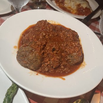 Dan Tana's - Meatballs - Italian Near Me - West Hollywood, California Dan Tana's - Meatballs - Italian Near Me - West Hollywood, California