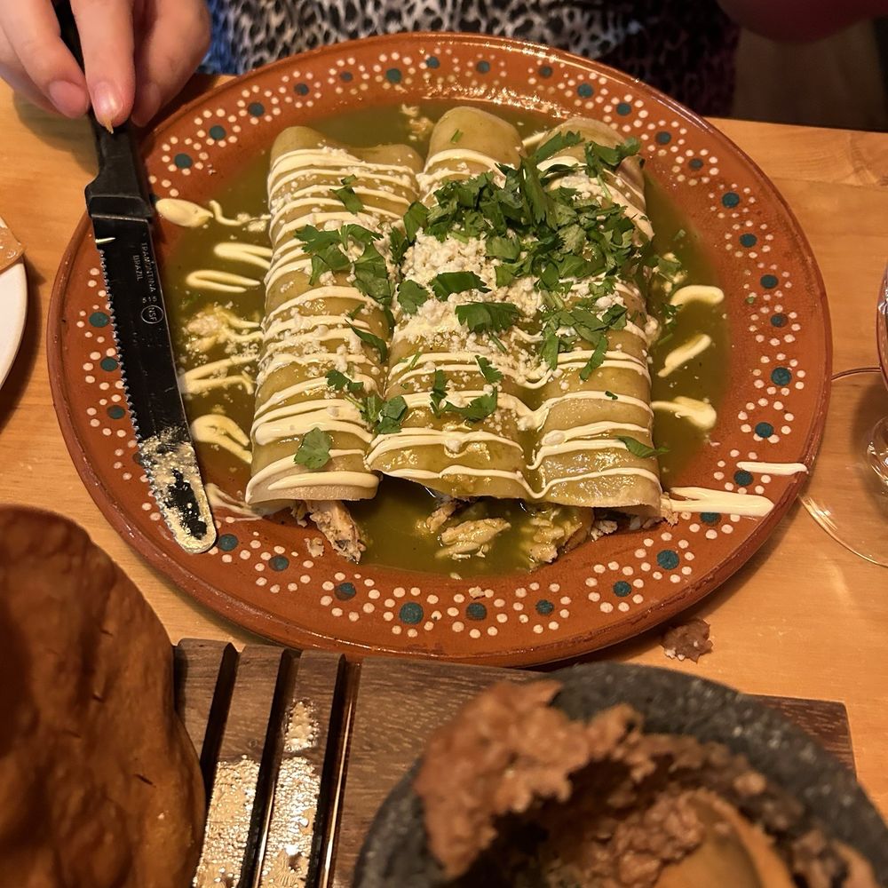 La Isabella - Chicken Enchiladas and barbacoa tacos. - Mexican Near Me - Tacoma, Washington La Isabella - Chicken Enchiladas and barbacoa tacos. - Mexican Near Me - Tacoma, Washington