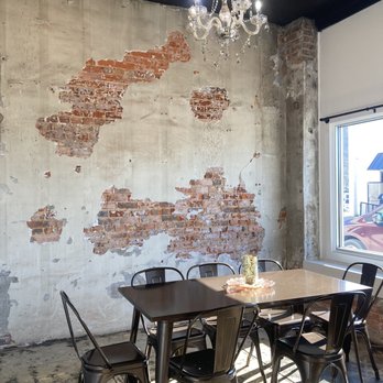 Ruby & Lee - Beautiful meeting/eating room - Coffee & Tea Near Me - Livingston, Tennessee Ruby & Lee - Beautiful meeting/eating room - Coffee & Tea Near Me - Livingston, Tennessee