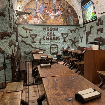 El Mesón del Champiñón - Inside - Spanish Near Me - Madrid, M El Mesón del Champiñón - Inside - Spanish Near Me - Madrid, M