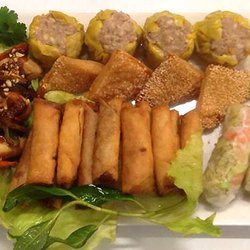 Green Bamboo - A variety of entrees. Image credit: Green Bamboo
