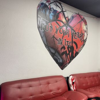 iSmash Las Vegas - Lobby - Axe Throwing Near Me - Paradise, Nevada iSmash Las Vegas - Lobby - Axe Throwing Near Me - Paradise, Nevada