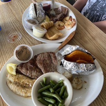 Rivers Edge Inn - 20 Photos 13 Reviews - American Traditional - 2303 West 1st St Dixon Il - Restaurant Reviews - Phone Number