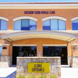 Southern Sierra Medical Clinic - Front photo of entrance to Southern Sierra Medical Clinic