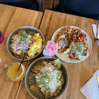 Pradera Brunch - Chilaquiles verdes, chilaquiles verdes con huevo, huevos rancheros - Breakfast & Brunch Near Me - Baldwin Park, California Pradera Brunch - Chilaquiles verdes, chilaquiles verdes con huevo, huevos rancheros - Breakfast & Brunch Near Me - Baldwin Park, California
