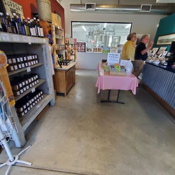 Nicasio Valley Cheese Company - Inside - Cheese Shops Near Me - Nicasio, California Nicasio Valley Cheese Company - Inside - Cheese Shops Near Me - Nicasio, California