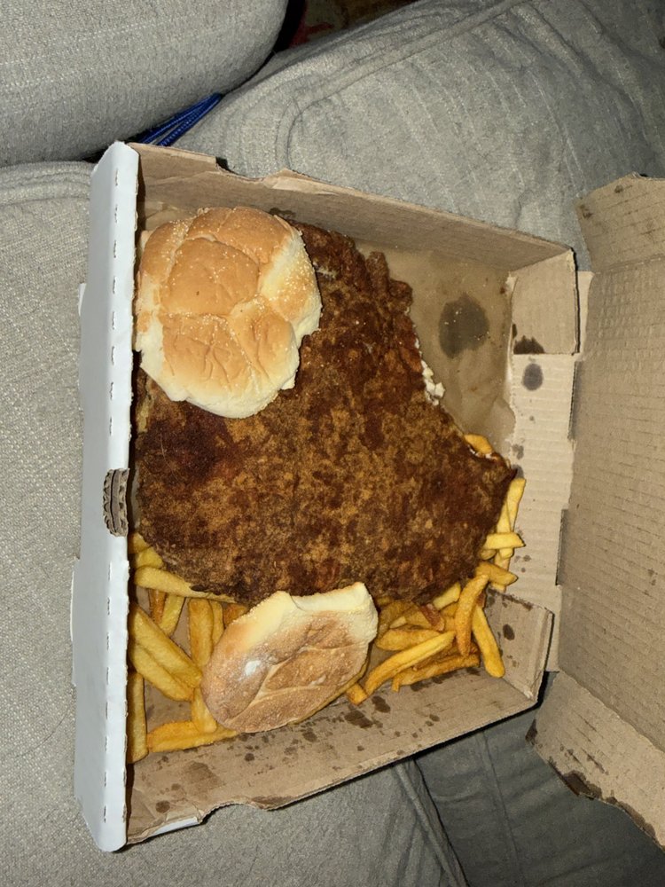 Food from DB2 Pizza & More