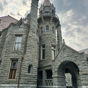Craigdarroch Castle - Museums Near Me - Victoria, British Columbia Craigdarroch Castle - Museums Near Me - Victoria, British Columbia