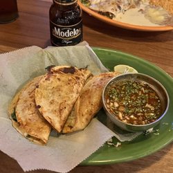 La Carreta Mexican Restaurant - Birria Tacos