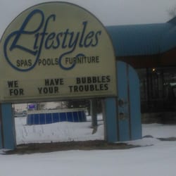 Lifestyles Hot Tubs