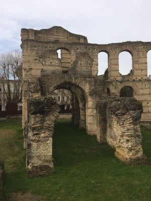 Palais Gallien by null