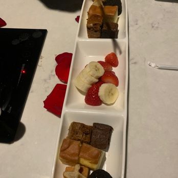 The Melting Pot - Cincinnati - Dipping items for chocolate - Fondue Near Me - Cincinnati, Ohio The Melting Pot - Cincinnati - Dipping items for chocolate - Fondue Near Me - Cincinnati, Ohio
