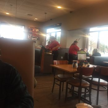 IHOP - Inside - Breakfast & Brunch Near Me - DENHAM SPRINGS, Louisiana