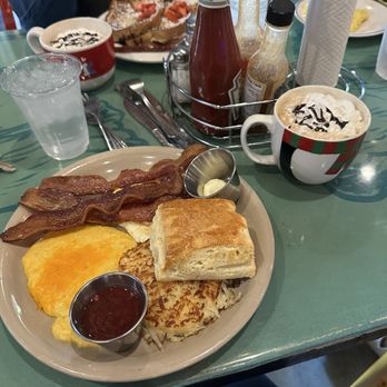 Sunrise Memphis - The Kitchen Sink (bacon, grits, hash browns, eggs, biscuit with homemade jam) - Breakfast & Brunch Near Me - Memphis, Tennessee