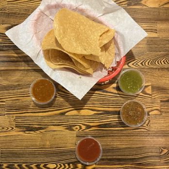 Baja Sonora Mexican Restaurant - chips & salsa - Mexican Near Me - Long Beach, California