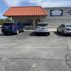 Big Eyed Fish Express - Lots of parking