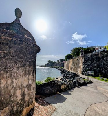 Puerta de San Juan by null