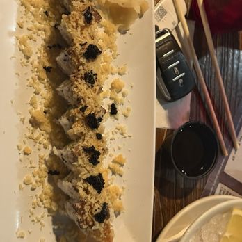 CJ Blacks - Sushi roll - Bars Near Me - Davie, Florida