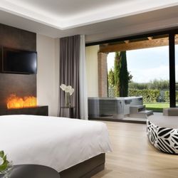 Borgobrufa - Romantic Jacuzzi Suite