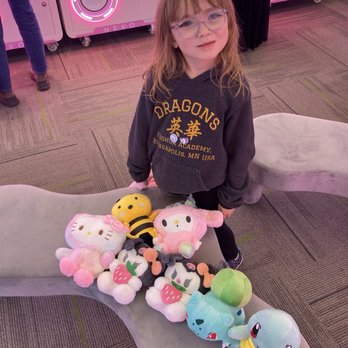 Neko Clawww - Arcades Near Me - Roseville, Minnesota Neko Clawww - Arcades Near Me - Roseville, Minnesota