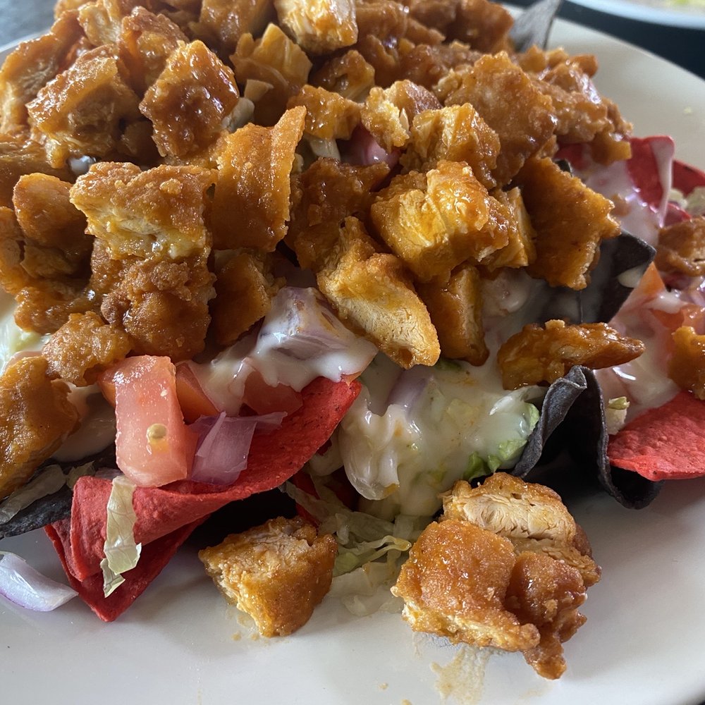 Buffalo chicken nachos Buffalo chicken nachos
